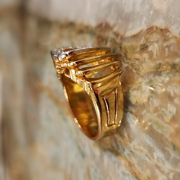 Vintage Ana Bekoach 18K HGE Heart Ring With CZ - Picture 15 of 15